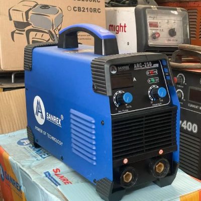 Máy hàn que Sanrex ARC 250